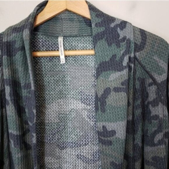 Color Threads | Camo Waffle Open Front Cardigan Size Small - Picture 4 of 5